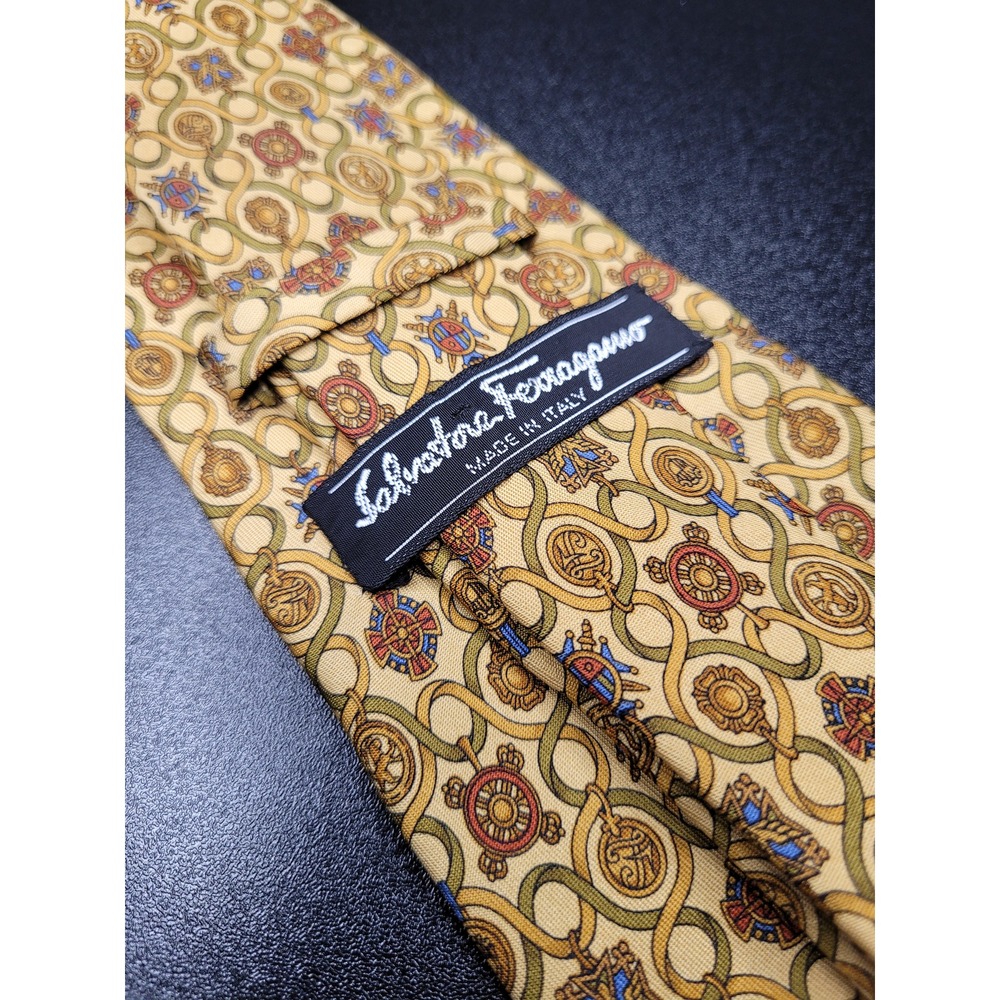 Salvatore Ferragamo Men's Necktie Gold Nautical Chain Silk 3.5" x 58" Excellent